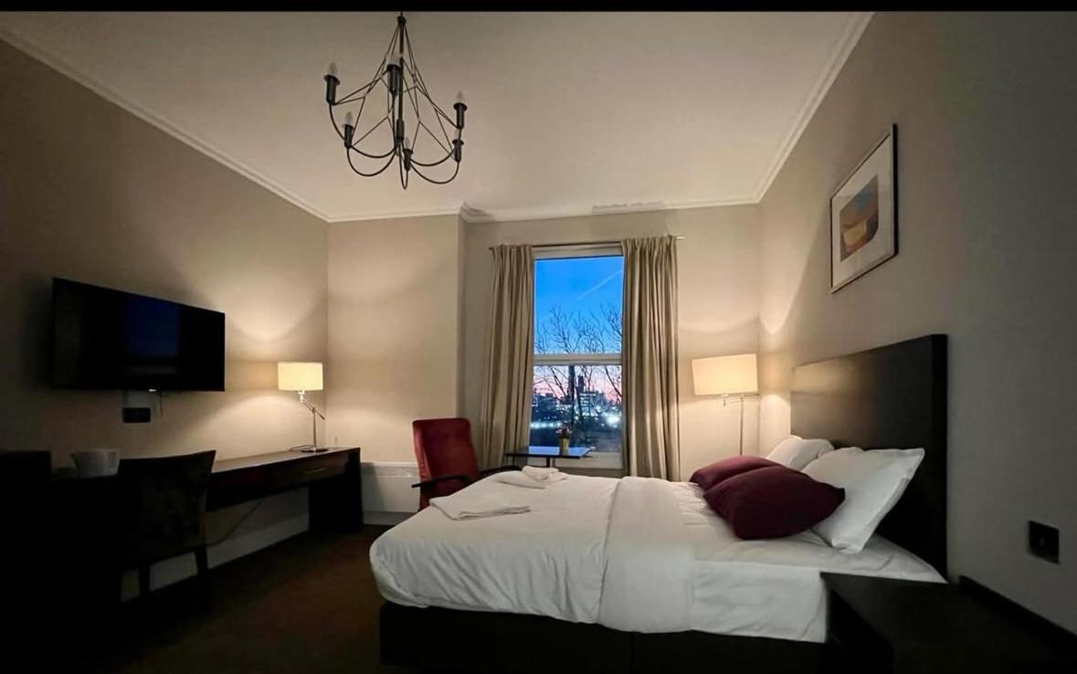 Green Ariana Hotel - Near Wembley And Central London Bagian luar foto