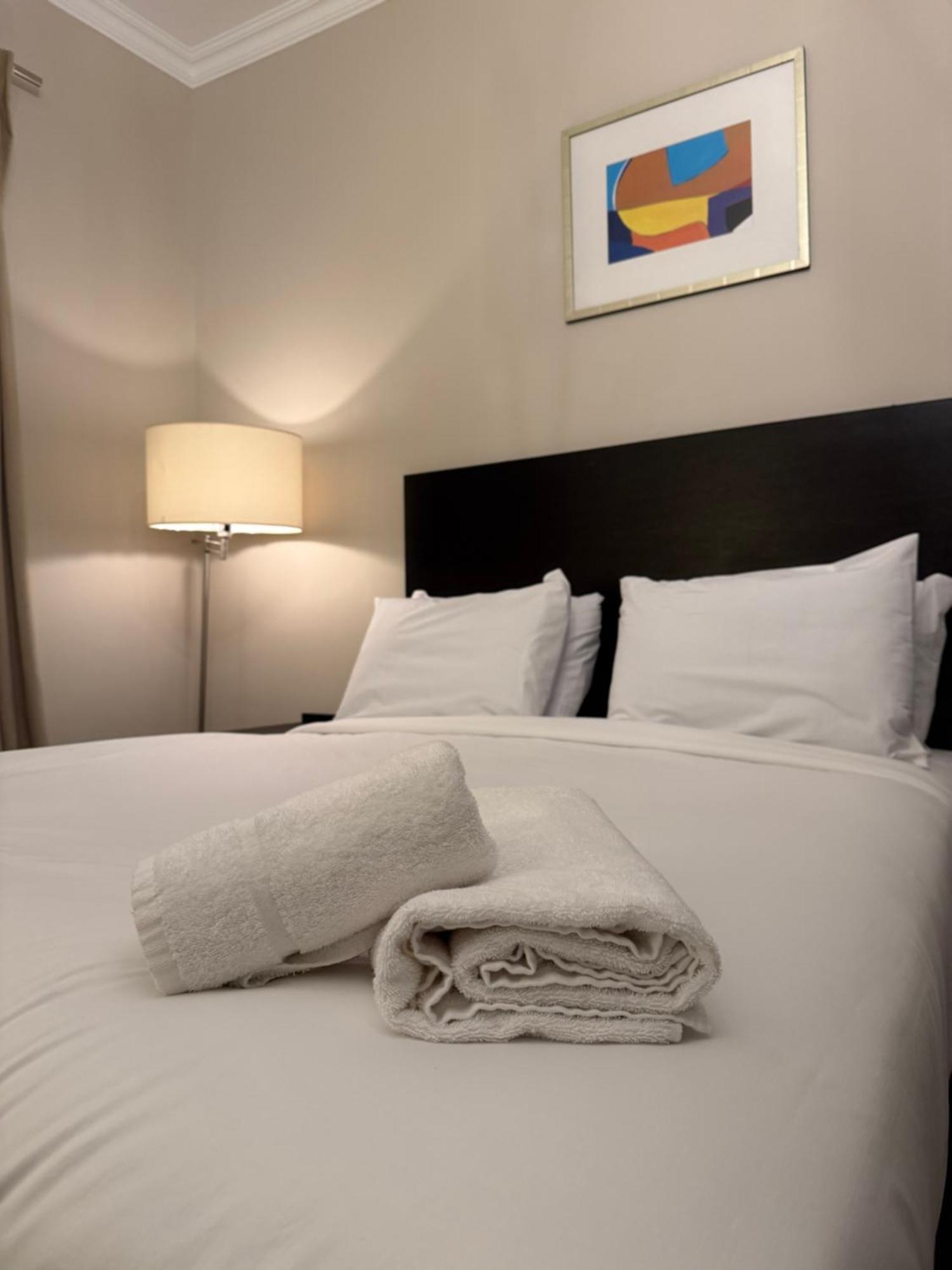 Green Ariana Hotel - Near Wembley And Central London Bagian luar foto