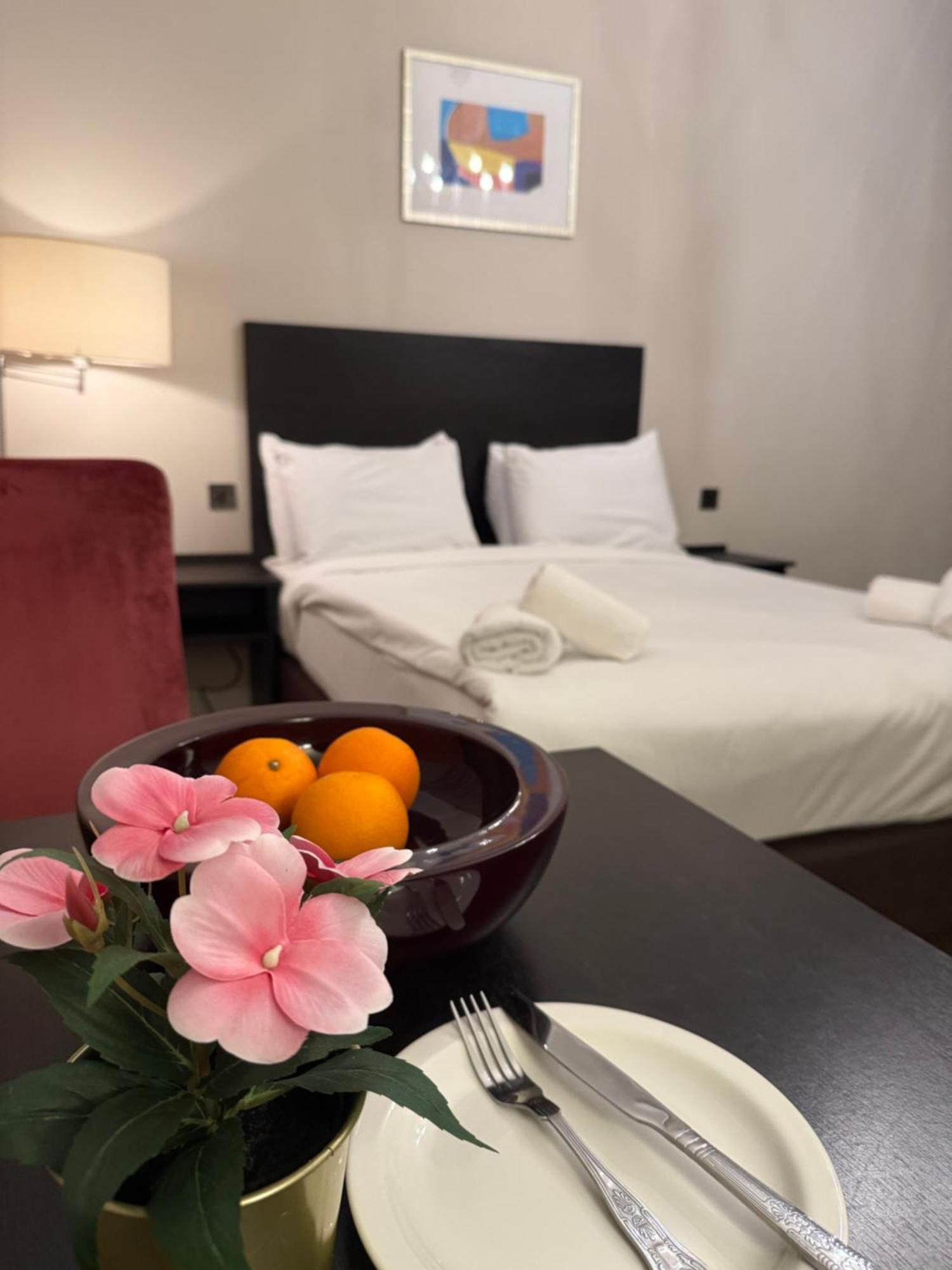 Green Ariana Hotel - Near Wembley And Central London Bagian luar foto